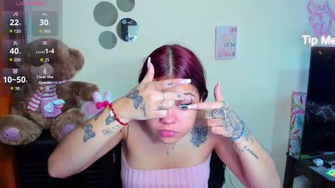 emma_boo_ online show from February 23, 2026, 2:25 pm