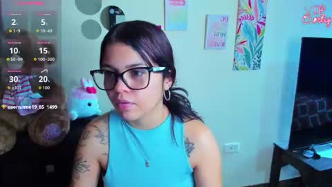 Snapshot of emma_boo_ chatting on June 18, 2026, 3:27 pm emma_boo_ online show from June 18, 2026, 3:27 pm