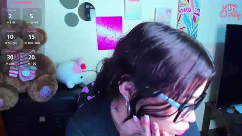 Snapshot of emma_boo_ chatting on June 23, 2026, 1:25 am emma_boo_ online show from June 23, 2026, 1:25 am