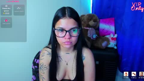 Snapshot of emma_boo_ chatting on July 6, 2026, 3:14 pm emma_boo_ online show from July 6, 2026, 3:14 pm