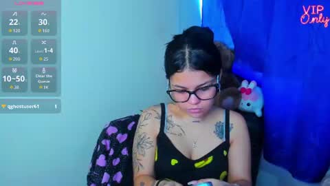 Snapshot of emma_boo_ chatting on July 16, 2026, 3:07 pm emma_boo_ online show from July 16, 2026, 3:07 pm