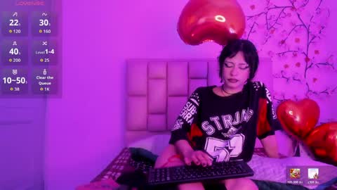 Snapshot of emma_cg chatting on May 18, 2026, 8:03 pm Emma Or you can call me cutie online show from May 18, 2026, 8:03 pm