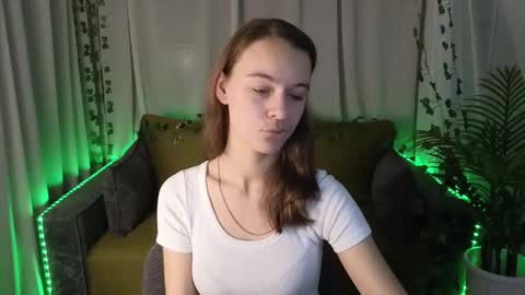 emma_chaser online show from December 23, 2025, 1:36 am