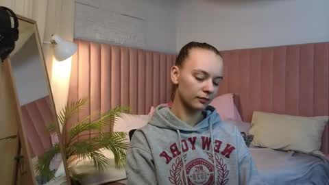 emma_chaser online show from April 29, 2026, 1:43 am