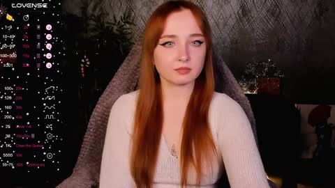 Snapshot of emma_chery chatting on December 18, 2024, 11:45 am Emma online show from December 18, 2024, 11:45 am