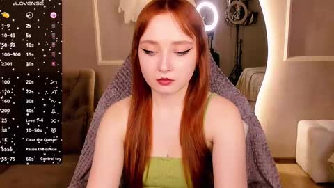 Snapshot of emma_chery chatting on February 25, 2025, 12:03 pm Emma online show from February 25, 2025, 12:03 pm