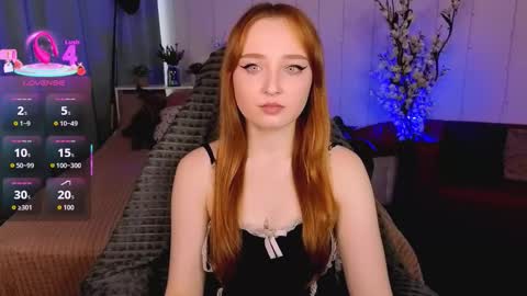 Snapshot of emma_chery chatting on September 24, 2025, 5:55 am Emma online show from September 24, 2025, 5:55 am