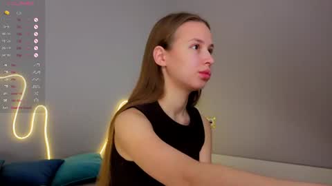 Emma online show from August 5, 2026, 1:52 am