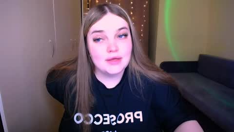 Snapshot of emma_dorn chatting on May 16, 2026, 8:00 am Eva online show from May 16, 2026, 8:00 am