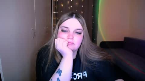 Snapshot of emma_dorn chatting on May 19, 2026, 6:47 pm Eva online show from May 19, 2026, 6:47 pm