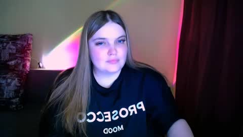 Snapshot of emma_dorn chatting on June 6, 2026, 6:45 pm Eva online show from June 6, 2026, 6:45 pm