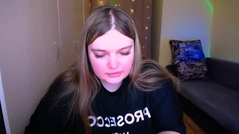 Snapshot of emma_dorn chatting on June 7, 2026, 10:30 am Eva online show from June 7, 2026, 10:30 am