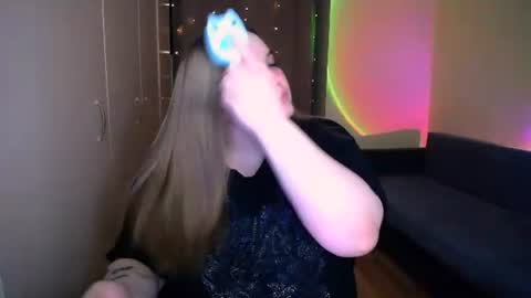 Snapshot of emma_dorn chatting on July 6, 2026, 6:32 pm Eva online show from July 6, 2026, 6:32 pm