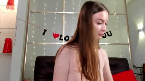 Snapshot of emma_flin chatting on June 18, 2026, 4:46 am Emma online show from June 18, 2026, 4:46 am