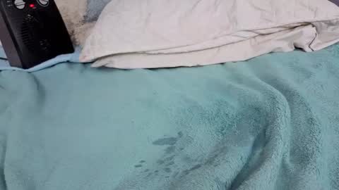 Emma online show from December 15, 2025, 9:30 pm