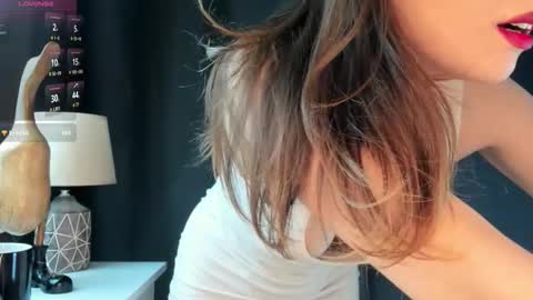 Snapshot of emma_groot chatting on October 5, 2025, 6:12 am emma_groot online show from October 5, 2025, 6:12 am