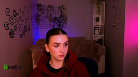 Emma online show from April 25, 2026, 1:41 pm
