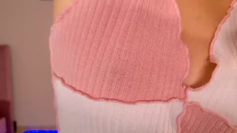 Snapshot of emma_hg1 chatting on February 3, 2025, 12:47 pm the girl of your dreams online show from February 3, 2025, 12:47 pm