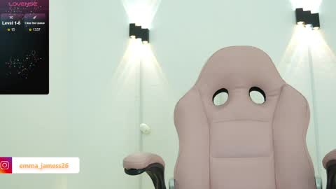 emma_jamess online show from April 24, 2026, 4:04 am