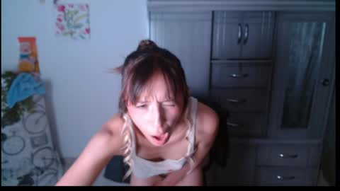 Emma jan  online show from May 19, 2026, 5:36 am