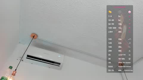 emma_jewl online show from March 16, 2026, 7:40 pm