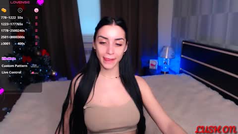 Snapshot of emma_jordan chatting on January 20, 2025, 12:49 pm Emma online show from January 20, 2025, 12:49 pm