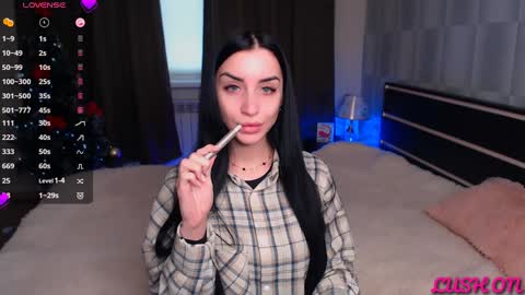 Snapshot of emma_jordan chatting on January 23, 2025, 11:48 am Emma online show from January 23, 2025, 11:48 am