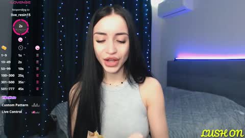 Snapshot of emma_jordan chatting on February 17, 2025, 12:38 pm Emma online show from February 17, 2025, 12:38 pm