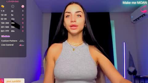 Snapshot of emma_jordan chatting on September 20, 2025, 7:09 am Emma online show from September 20, 2025, 7:09 am