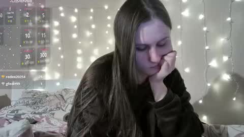 emma_just online show from December 21, 2025, 8:05 pm