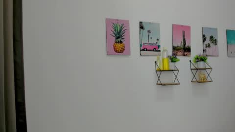 whises lits        online show from January 17, 2026, 6:33 pm