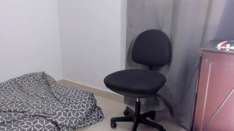 Snapshot of emma_lean chatting on July 9, 2026, 10:25 pm whises lits online show from July 9, 2026, 10:25 pm