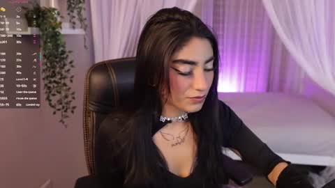 Snapshot of emma_lirys chatting on June 25, 2026, 10:03 pm Emma online show from June 25, 2026, 10:03 pm