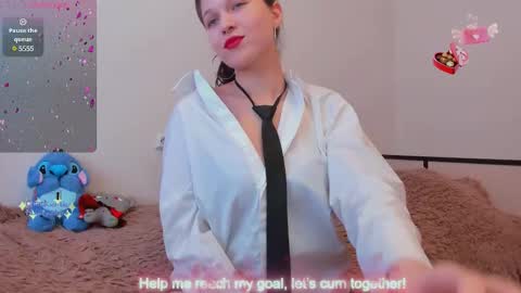 Snapshot of emma_loveyou chatting on February 24, 2025, 9:10 am emma_loveyou online show from February 24, 2025, 9:10 am