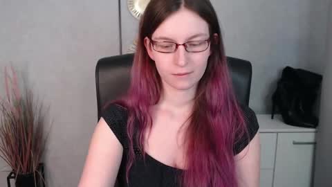 emma online show from February 14, 2025, 10:17 am