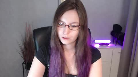 emma online show from November 22, 2025, 7:29 am