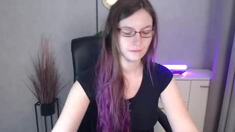 emma online show from December 1, 2025, 6:29 am