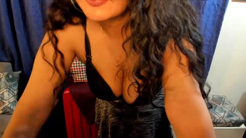  emma luxy online show from February 5, 2025, 8:43 am