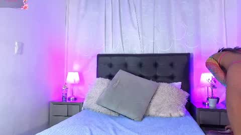 Snapshot of emma_martiin chatting on July 14, 2026, 11:10 pm Im Emma online show from July 14, 2026, 11:10 pm