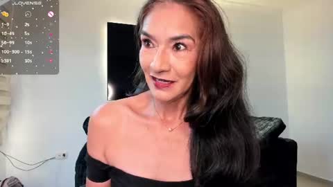 Snapshot of emma_mendoza chatting on June 11, 2026, 11:30 am Emma online show from June 11, 2026, 11:30 am