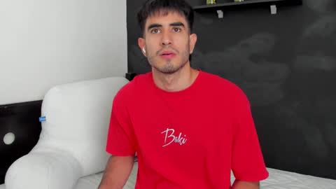 Snapshot of emma_muscle_ chatting on February 16, 2025, 5:04 pm emma online show from February 16, 2025, 5:04 pm