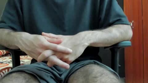 Snapshot of emma_muscle_ chatting on November 1, 2025, 10:01 pm emma online show from November 1, 2025, 10:01 pm