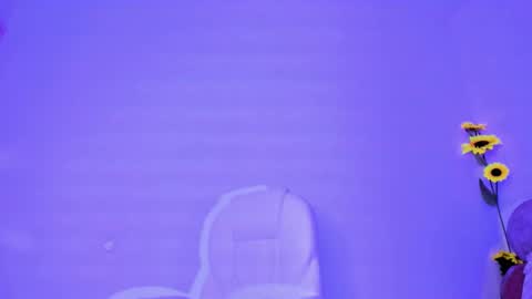 Snapshot of emma_myers18 chatting on February 12, 2025, 9:42 am Emma online show from February 12, 2025, 9:42 am