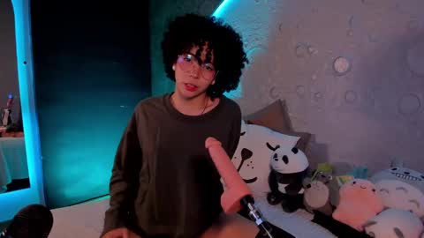     online show from February 24, 2025, 10:04 am