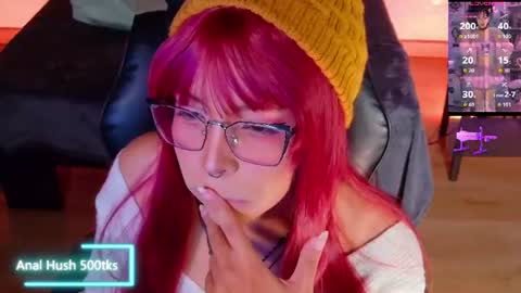 Snapshot of emma_nakamura chatting on July 10, 2026, 10:18 am online show from July 10, 2026, 10:18 am