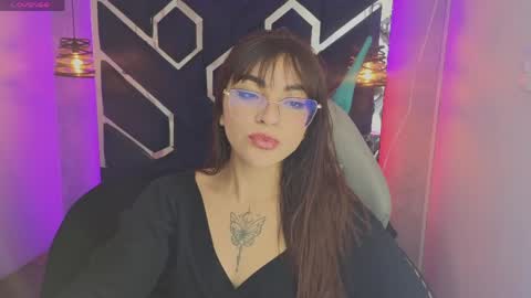 Snapshot of emma_ramone chatting on May 27, 2026, 12:57 pm emma_ramone online show from May 27, 2026, 12:57 pm
