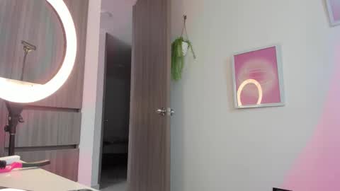 Emma online show from January 7, 2026, 3:36 pm