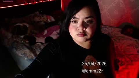 Snapshot of emma_ruiiz_ chatting on April 26, 2026, 3:37 am emma online show from April 26, 2026, 3:37 am