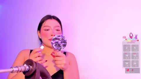 Snapshot of emma_walton_ chatting on June 9, 2026, 11:33 am online show from June 9, 2026, 11:33 am