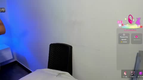 Snapshot of emma_walton_ chatting on June 26, 2026, 11:25 am online show from June 26, 2026, 11:25 am